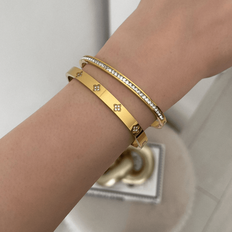 Clover Bangle Bracelet Gold